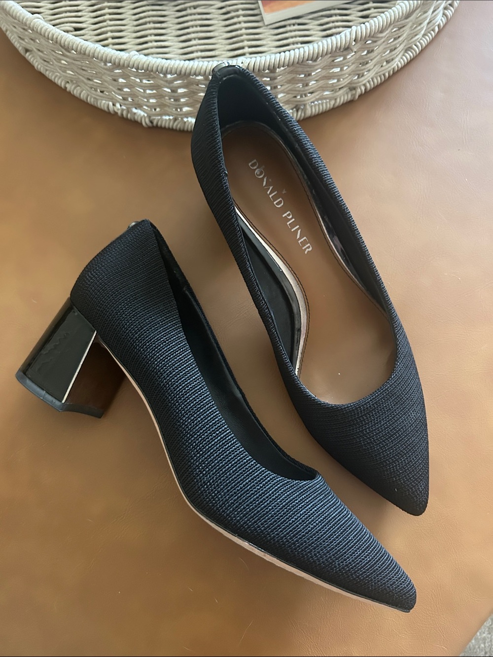 Donald J Pliner Suzette Black Block Heel Pointed Toe Pumps Sz 8.5